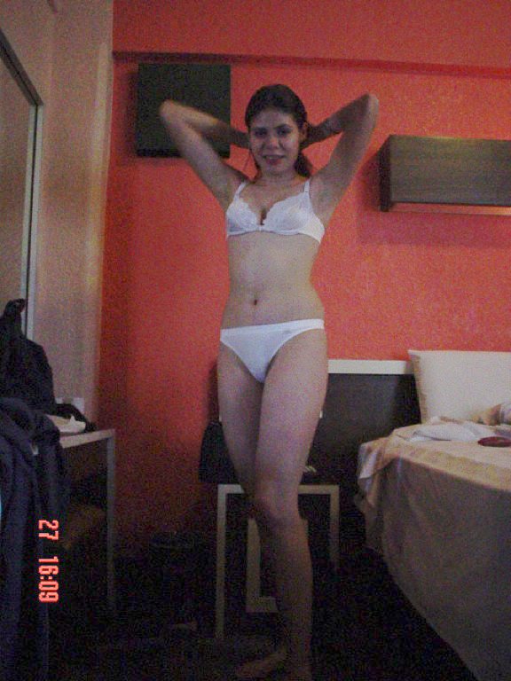 Nessa  32 Escort Vaucluse